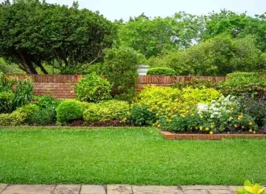 landscaping services Chisholm